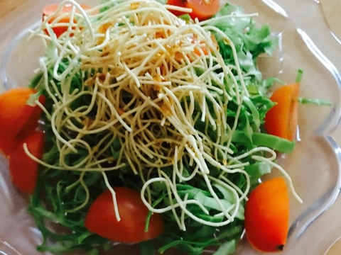 キャベツとサラダ麺、ミニトマトのサラダ